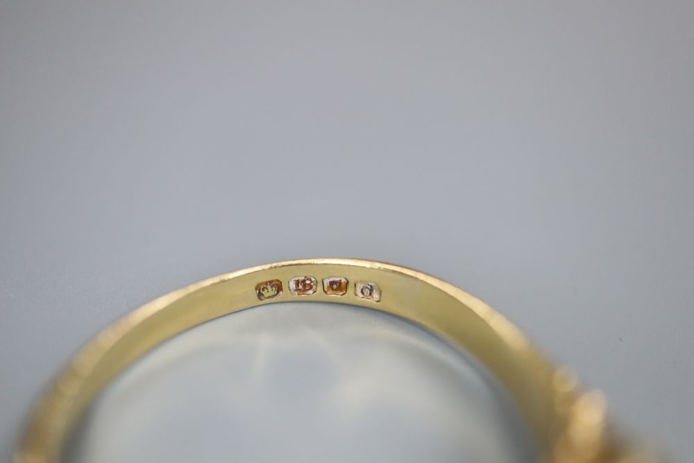 A Victorian 18ct gold sapphire and diamond ring, finger size R/S, lacking some small diamonds